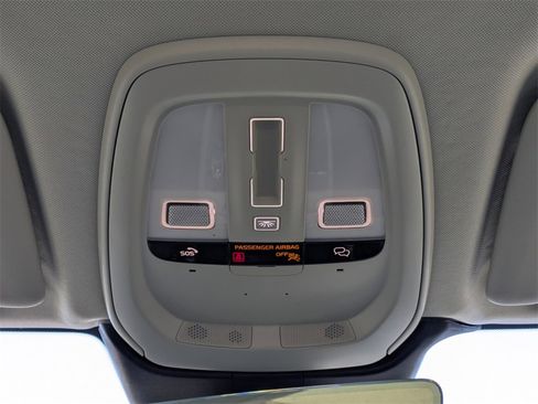 Certified 2023 Volvo XC60 B5 Ultimate image 23