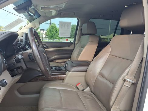 Used 2016 Chevrolet Tahoe LT RWD image 18
