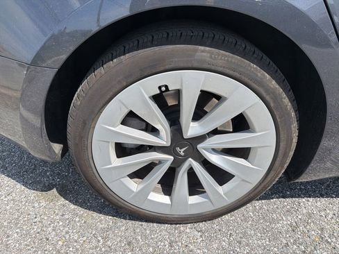 Used 2023 Tesla Model 3 Standard Range image 15