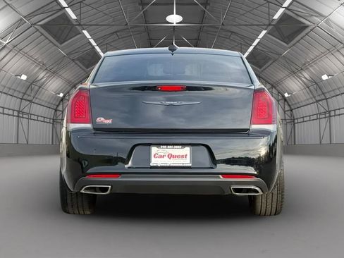 Used 2021 Chrysler 300 Touring w/ Sport Appearance Package RWD image 6