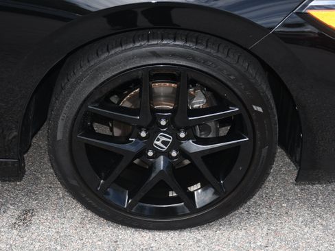 Used 2025 Honda Civic Sport image 20