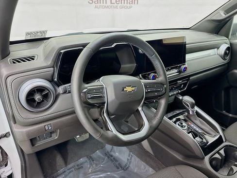 Used 2024 Chevrolet Colorado LT w/ LT Convenience Package image 12