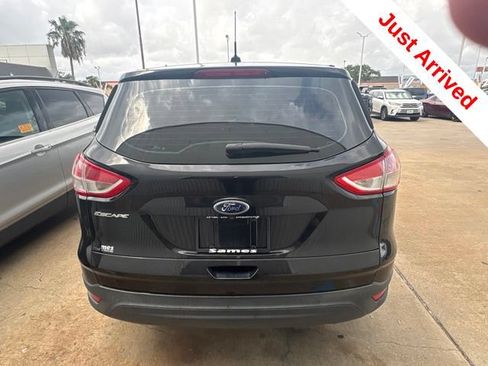 Used 2016 Ford Escape S FWD image 9