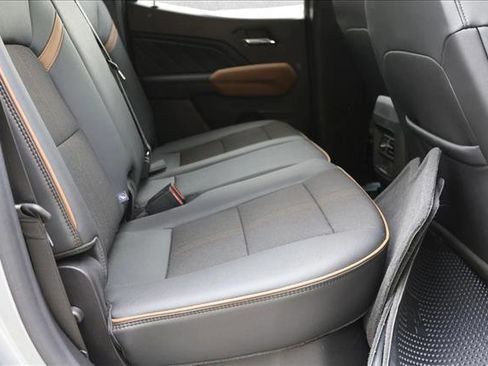 Used 2025 GMC Canyon AT4 AWD/4WD image 26