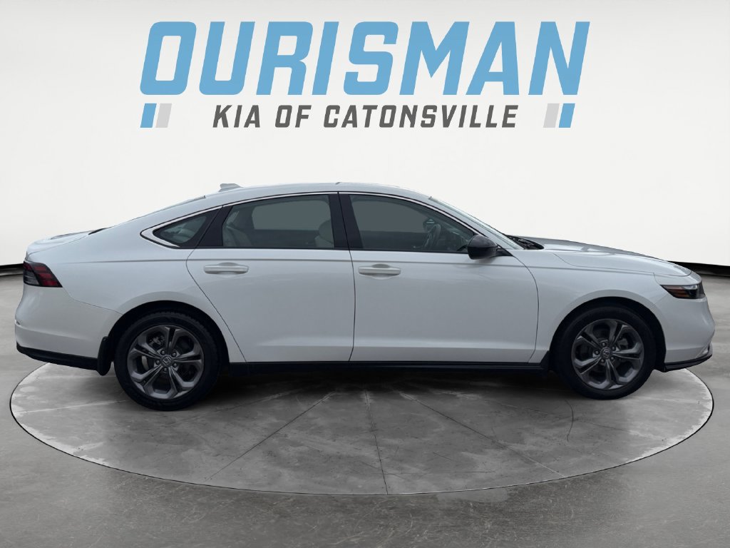 Used 2023 Honda Accord EX image 7
