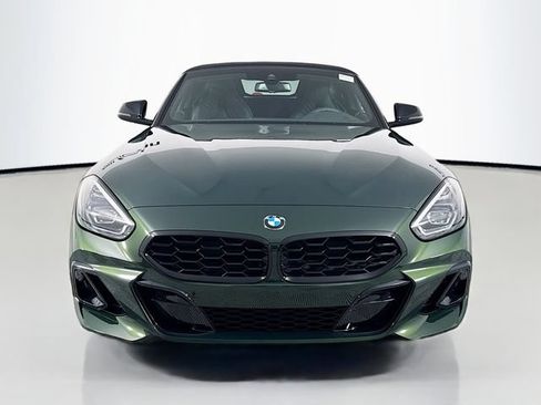 New 2026 BMW Z4 M40i w/ Premium Package RWD image 2