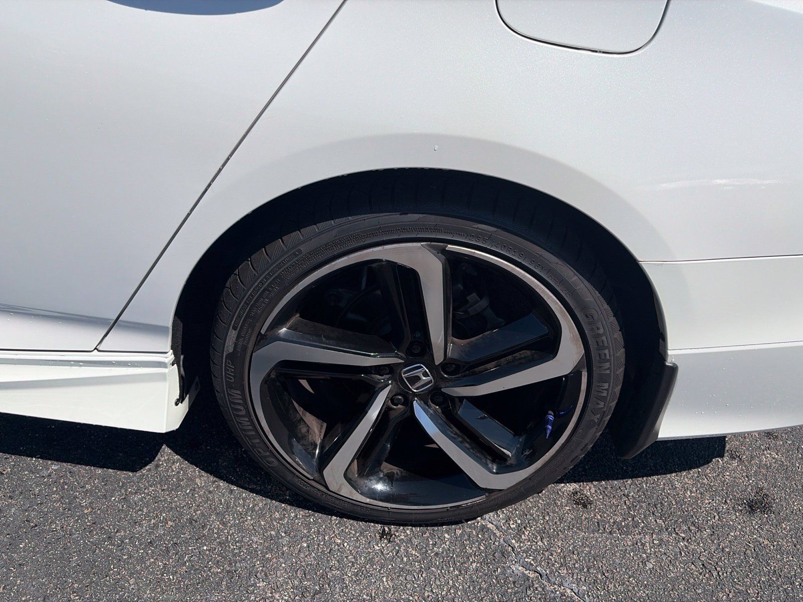 Used 2018 Honda Accord Sport image 11