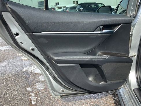 Used 2023 Toyota Camry XSE image 14