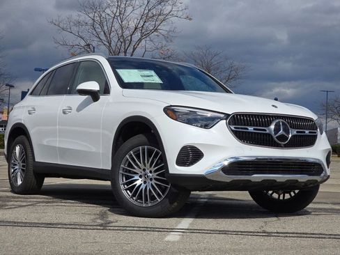 New 2026 Mercedes-Benz GLC 300 4MATIC image 2