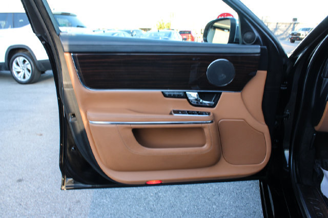 Used 2012 Jaguar XJ L RWD image 10