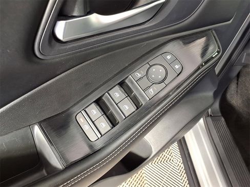 Used 2024 Nissan Rogue SV image 25