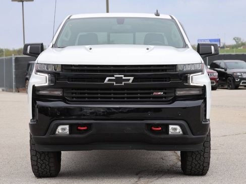 Used 2022 Chevrolet Silverado 1500 LT Trail Boss w/ Convenience Package II AWD/4WD image 2