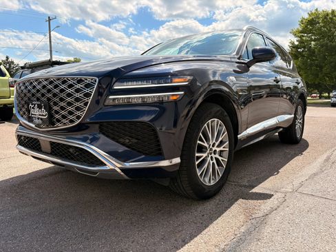 Used 2025 Genesis GV80 2.5T Standard AWD/4WD image 4