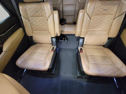 Certified 2021 Cadillac Escalade Sport AWD/4WD image 23