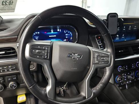 Used 2022 Chevrolet Tahoe Z71 w/ Luxury Package image 9