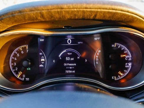 Used 2015 Jeep Grand Cherokee Overland image 28