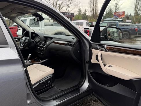 Used 2015 BMW X3 xDrive28i image 18