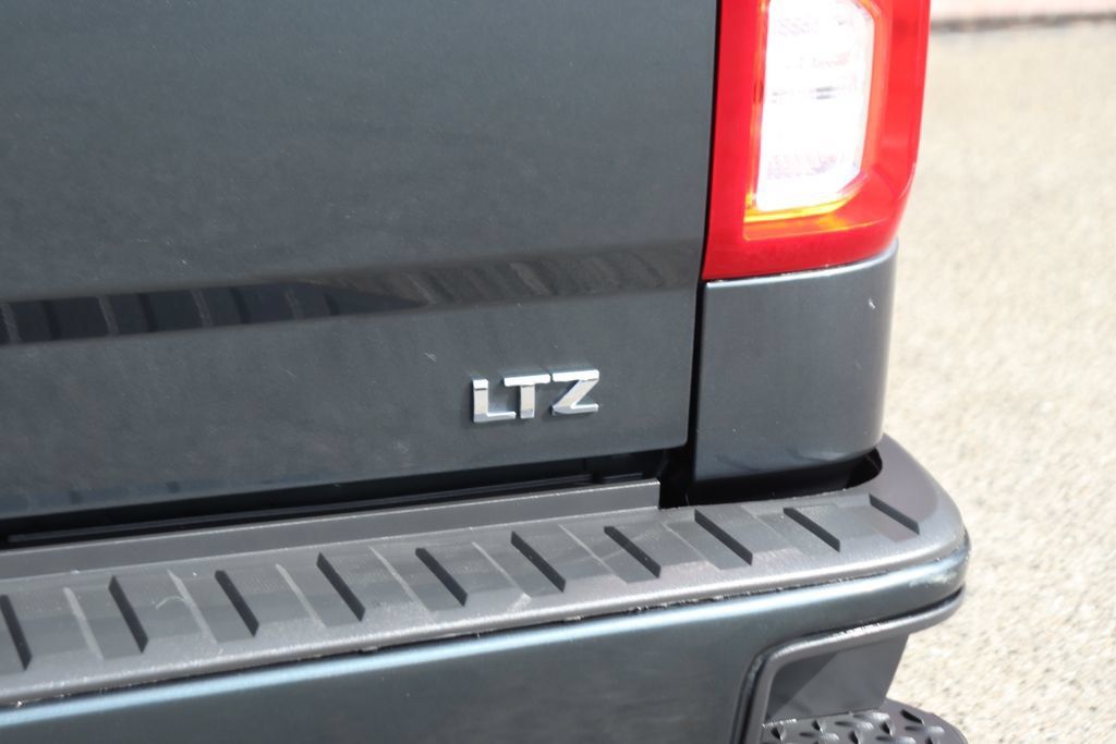 Used 2018 Chevrolet Silverado 1500 LTZ Z71 AWD/4WD image 51