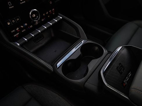 New 2026 GMC Terrain AT4 w/ Convenience Package III image 27