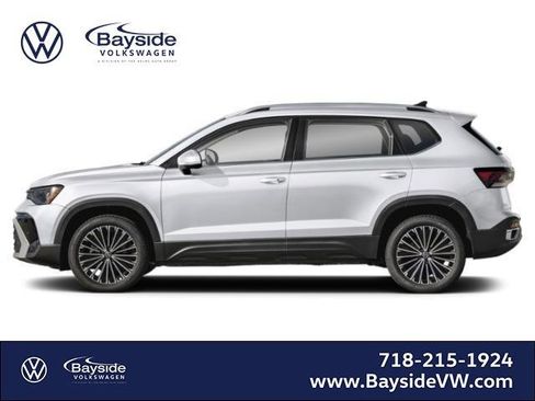 New 2026 Volkswagen Taos SE image 4