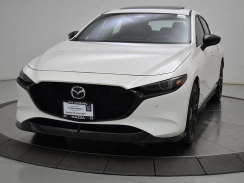 New 2026 MAZDA MAZDA3 Hatchback w/Premium Plus Pkg AWD/4WD image 15