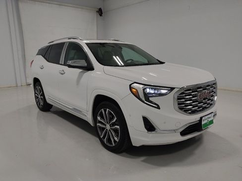 Used 2019 GMC Terrain Denali w/ Advanced Safety Package AWD/4WD image 13