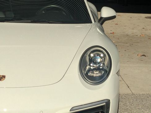 Used 2017 Porsche 911 Carrera S image 11