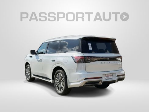 New 2026 INFINITI QX80 Luxe image 4