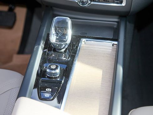 New 2026 Volvo XC60 B5 Core image 28