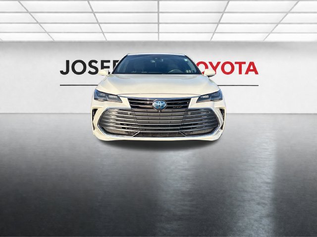 Used 2020 Toyota Avalon Limited w/ Advanced Safety Package FWD image 7