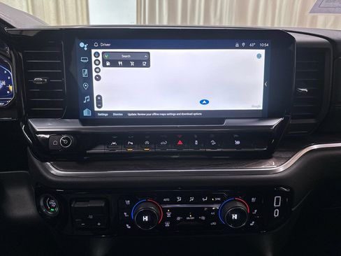 Certified 2023 Chevrolet Silverado 1500 LTZ w/ Technology Package image 32