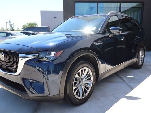 Used 2024 MAZDA CX-90 Plug-In Hybrid w/ Preferred AWD/4WD image 8