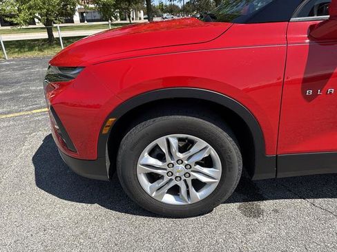 Used 2021 Chevrolet Blazer LT AWD/4WD image 19