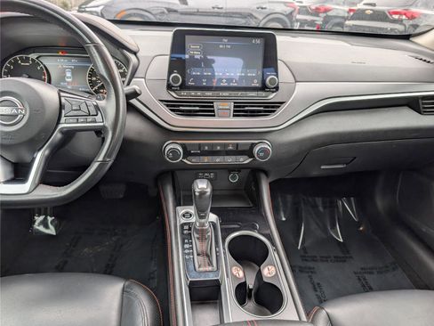 Used 2024 Nissan Altima 2.5 SR image 18