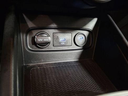 Used 2020 Hyundai Venue SEL w/ Convenience Package FWD image 20