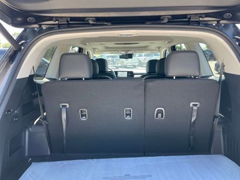 New 2025 Kia Telluride EX w/ EX Captain's Chair Package image 29