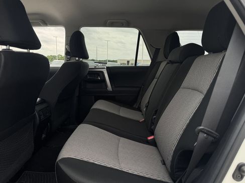 Used 2020 Toyota 4Runner SR5 AWD/4WD image 26