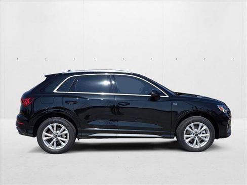 New 2025 Audi Q3 2.0T Premium w/ Convenience Package AWD/4WD image 4