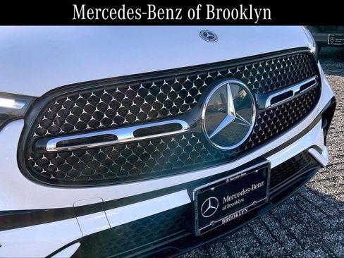 Certified 2025 Mercedes-Benz GLC 300 4MATIC image 29
