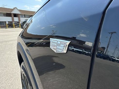 Certified 2023 Cadillac XT4 Premium Luxury w/ Enhanced Visibility Package AWD/4WD image 40