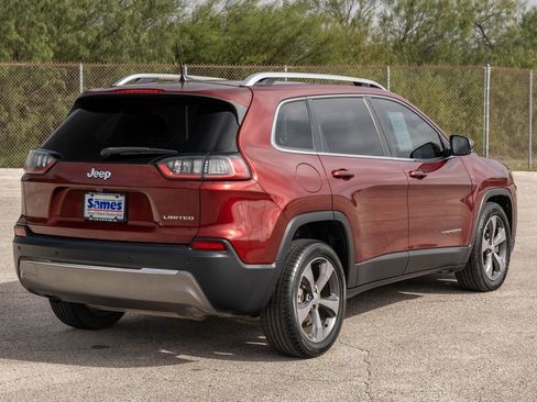 Used 2019 Jeep Cherokee Limited image 7
