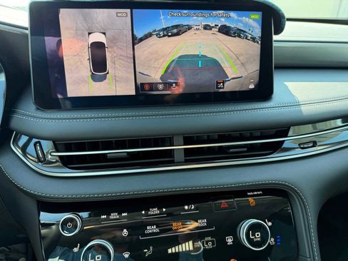 New 2026 INFINITI QX60 Luxe image 18