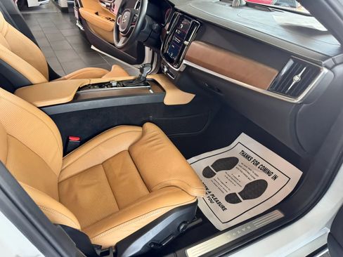 Used 2017 Volvo S90 T6 Inscription w/ Vision Package image 13