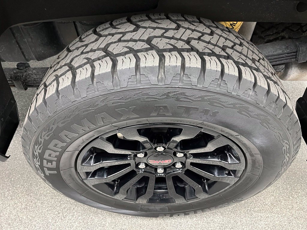 Used 2022 GMC Sierra 1500 AT4X AWD/4WD image 16