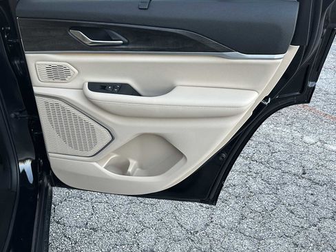 New 2025 Jeep Grand Cherokee Limited w/ Luxury Tech Group II image 16