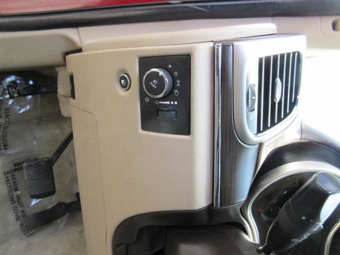 Used 2015 Jeep Grand Cherokee Overland AWD/4WD image 13