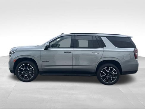 Used 2024 Chevrolet Tahoe RST w/ Luxury Package AWD/4WD image 2