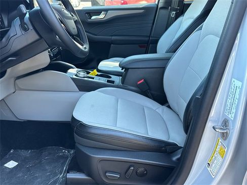 New 2025 Ford Escape Base w/ Class II Trailer Tow Package image 9