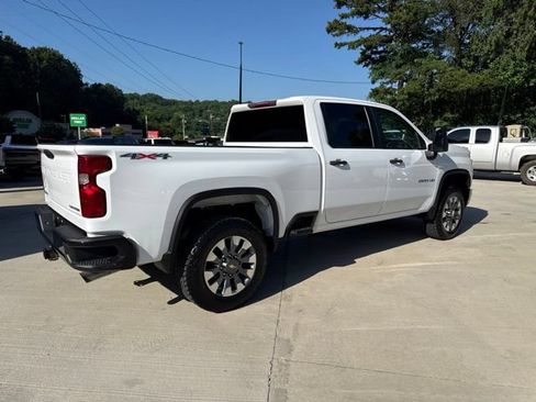 Used 2022 Chevrolet Silverado 2500 Custom w/ Snow Plow Prep/Camper Package AWD/4WD image 6