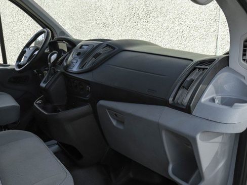 Used 2019 Ford Transit 250 130 Low Roof image 18